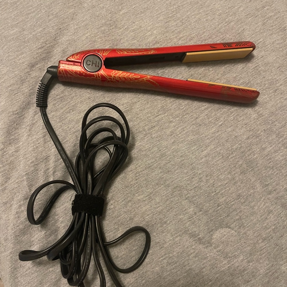Red 1 inch Chi straightener